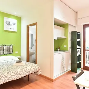  Appartamento Magenta Superior Terrione 83 Italia